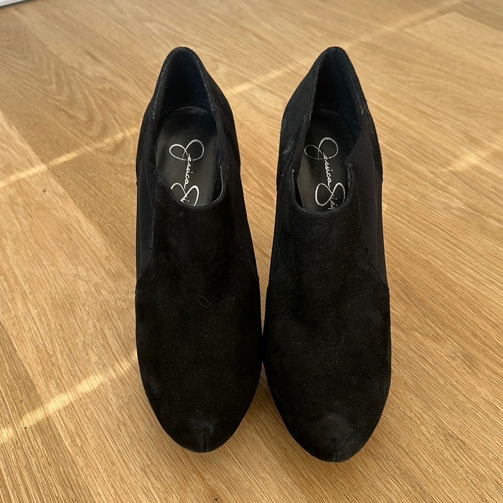 Jessica Simpson suede booties size 7